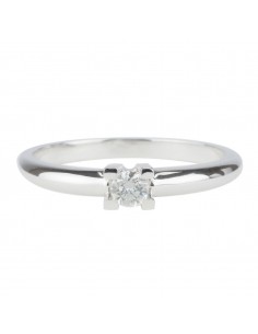 Solitario de oro blanco con...