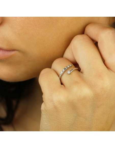 Anillo de compromiso con 6 diamantes de oro blanco 0,125 cts