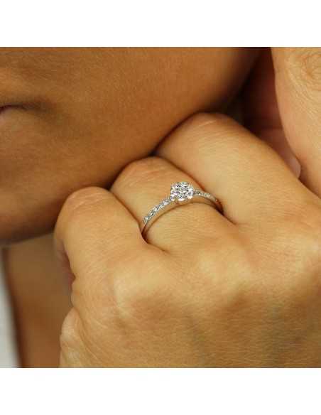 SORTIJA Pedida Oro BLanco 10+7 BRILLANTES