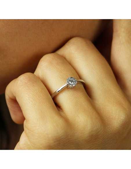 Anillo de Compromiso de Oro Blanco con Diamantes 0,17ct