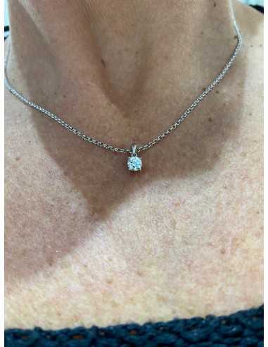 Colgante oro blanco 4 garras diamante...