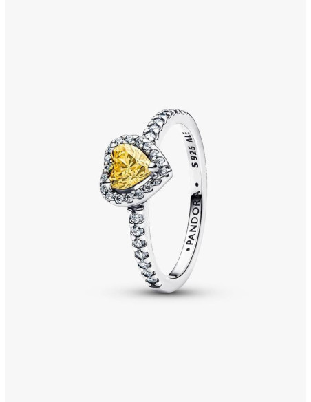 Anillo Corazón en Relieve Brillante