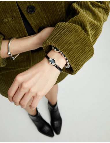 Pulsera de cuero con cristal facetado...