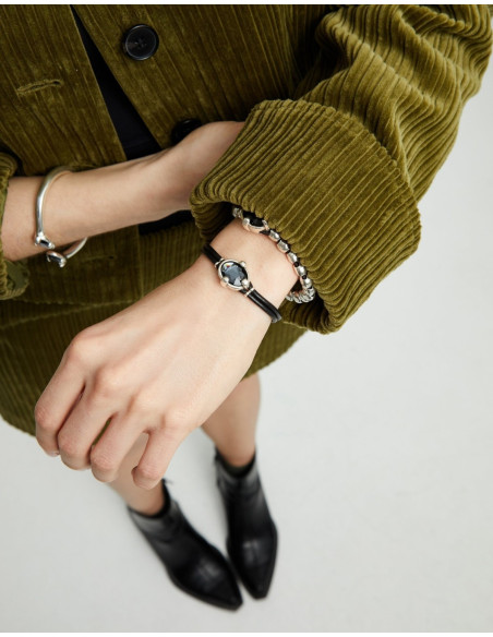 Pulsera de cuero con cristal facetado gris UNOde50