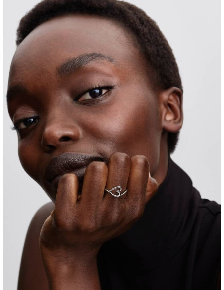 Anillo Corazón Pequeño Forma Orgánica de Pandora